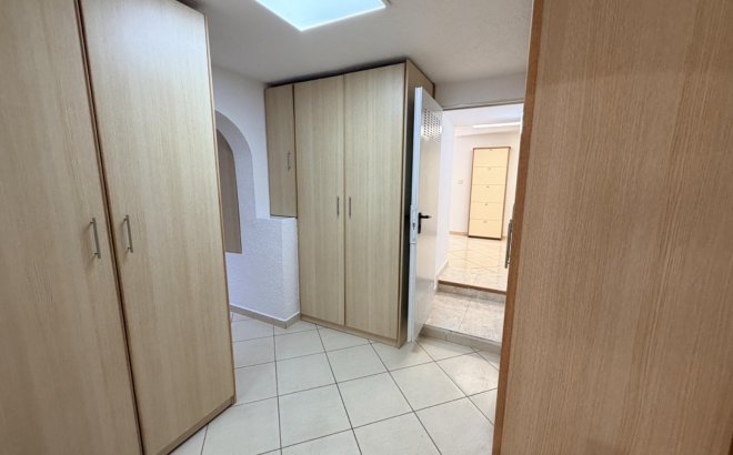 Resale - Villa -
Torrevieja - Costa Blanca