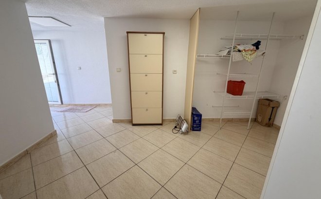 Resale - Villa -
Torrevieja - Costa Blanca