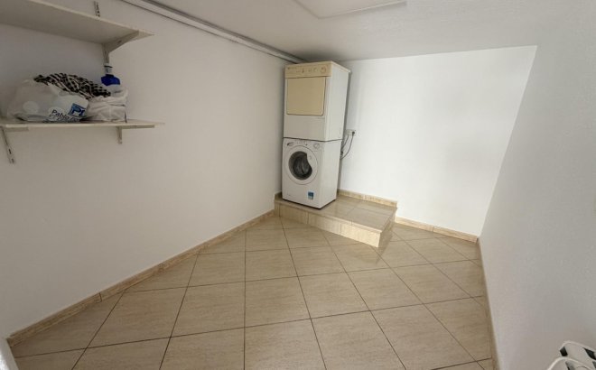 Resale - Villa -
Torrevieja - Costa Blanca