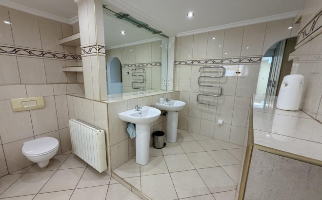 Resale - Villa -
Torrevieja - Costa Blanca