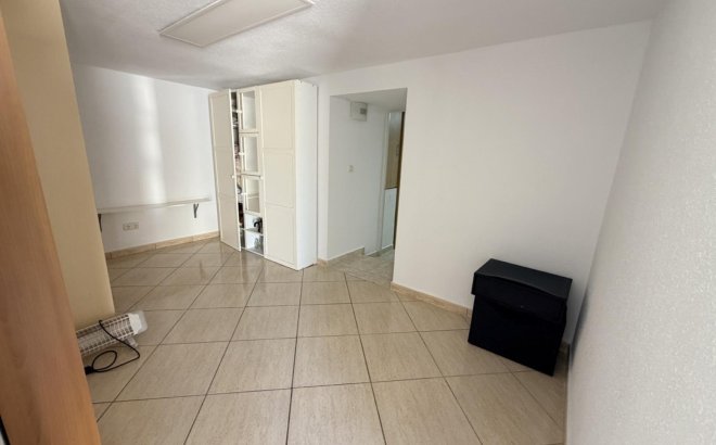 Resale - Villa -
Torrevieja - Costa Blanca