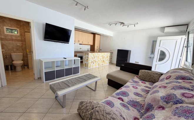 Resale - Villa -
Torrevieja - Costa Blanca