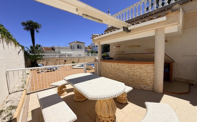 Resale - Villa -
Torrevieja - Costa Blanca