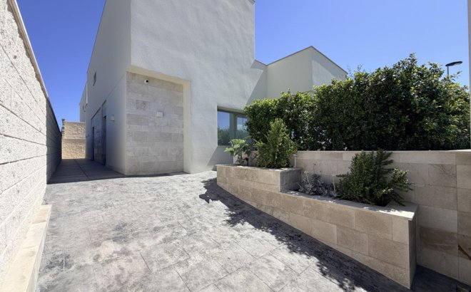 Resale - Villa -
Benijofar - Costa Blanca