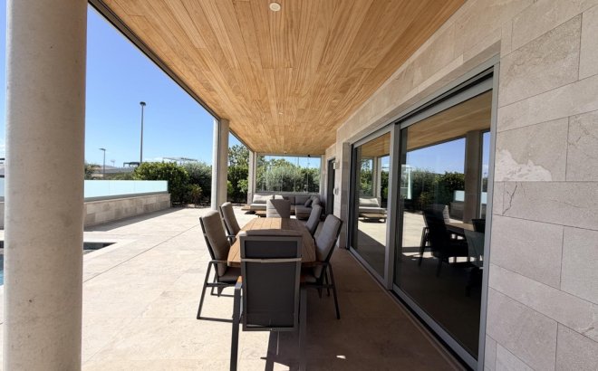 Resale - Villa -
Benijofar - Costa Blanca