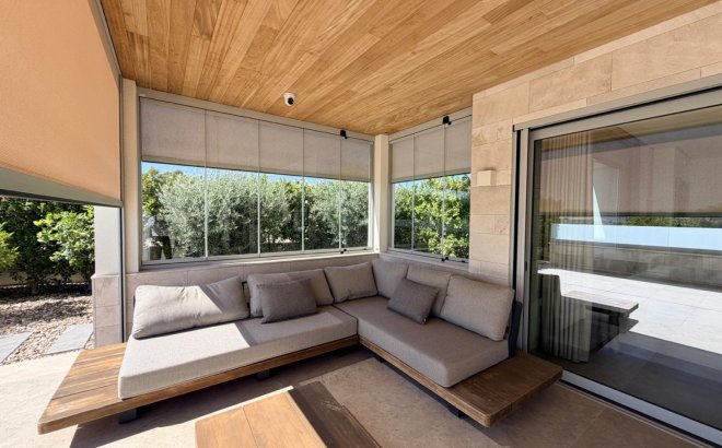 Resale - Villa -
Benijofar - Costa Blanca