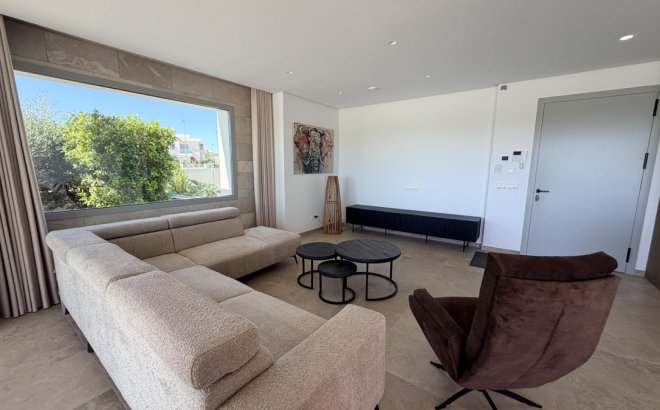 Resale - Villa -
Benijofar - Costa Blanca