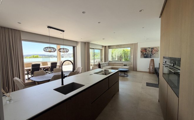 Resale - Villa -
Benijofar - Costa Blanca