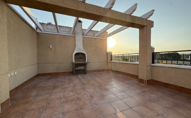 Resale - Town House -
Mil Palmeras - Costa Blanca
