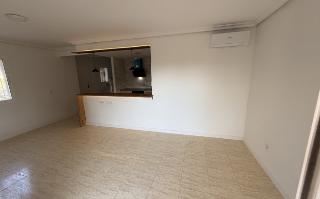 Resale - Town House -
Mil Palmeras - Costa Blanca