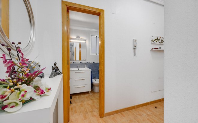 Resale - Apartment -
Torrevieja - Costa Blanca