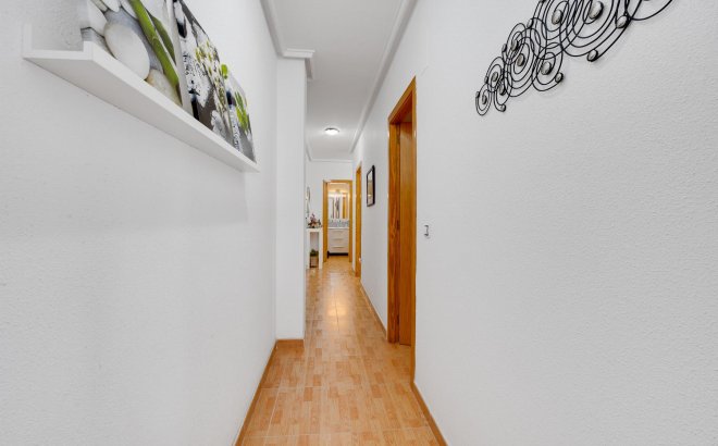 Resale - Apartment -
Torrevieja - Costa Blanca