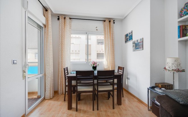 Resale - Apartment -
Torrevieja - Costa Blanca