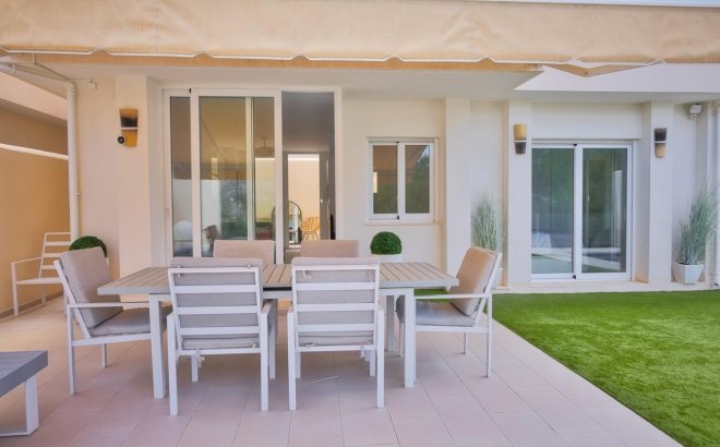 Resale - Town House -
Orihuela Costa - Lomas De Don Juan