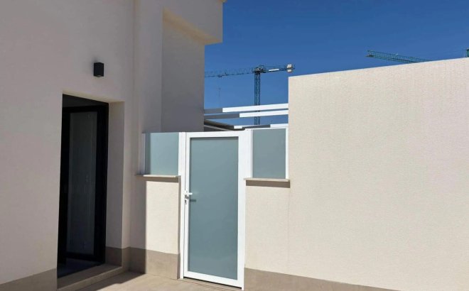 Resale - Penthouse -
Torrevieja - Las Piscinas Naturales