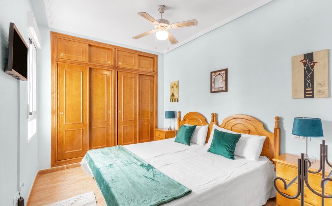 Herverkoop - Appartement -
Orihuela Costa