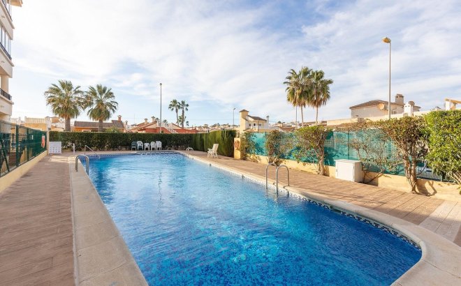Herverkoop - Appartement -
Orihuela Costa