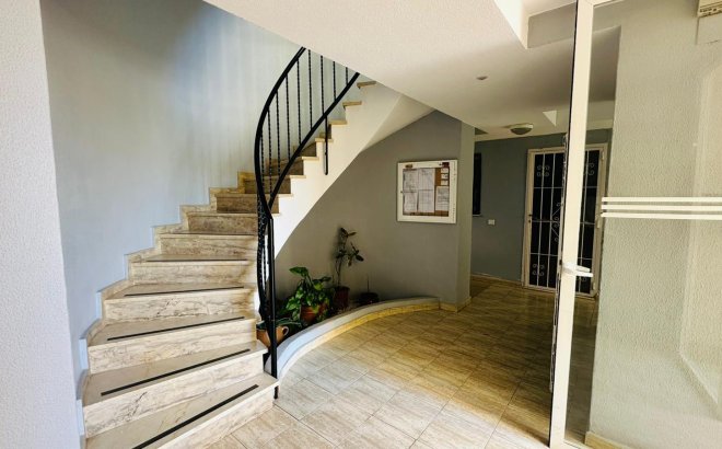 Resale - Apartment -
Torrevieja - Costa Blanca