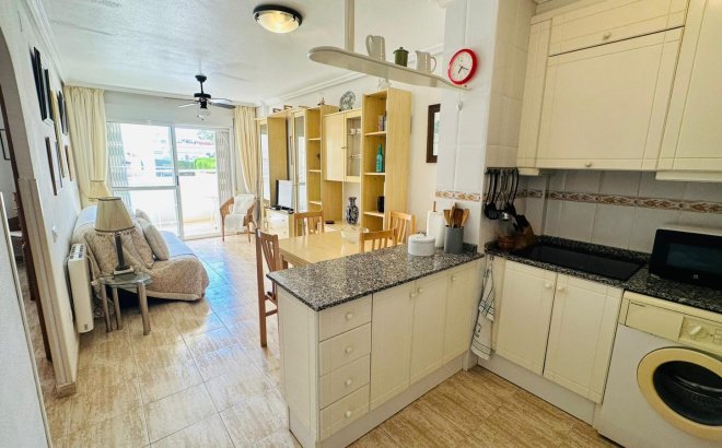 Resale - Apartment -
Torrevieja - Costa Blanca