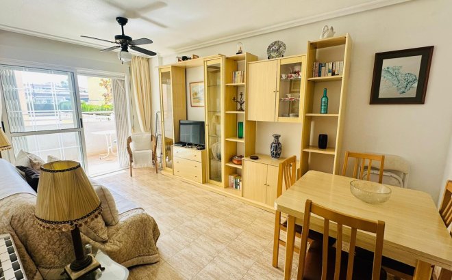 Resale - Apartment -
Torrevieja - Costa Blanca