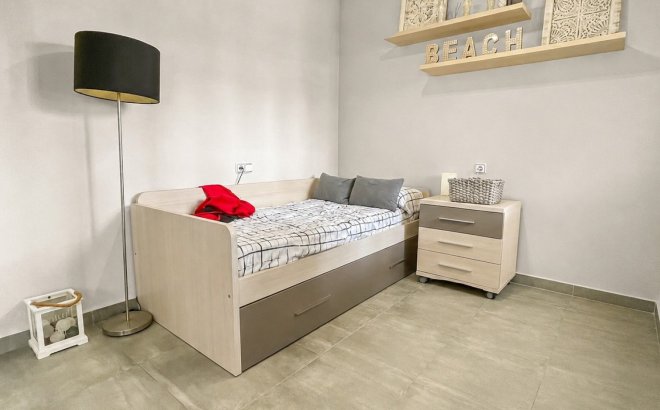 Resale - Villa -
Orihuela Costa - Costa Blanca
