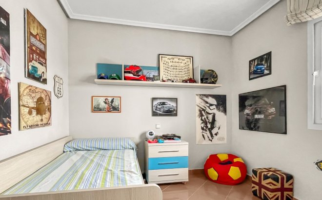 Resale - Villa -
Orihuela Costa - Costa Blanca