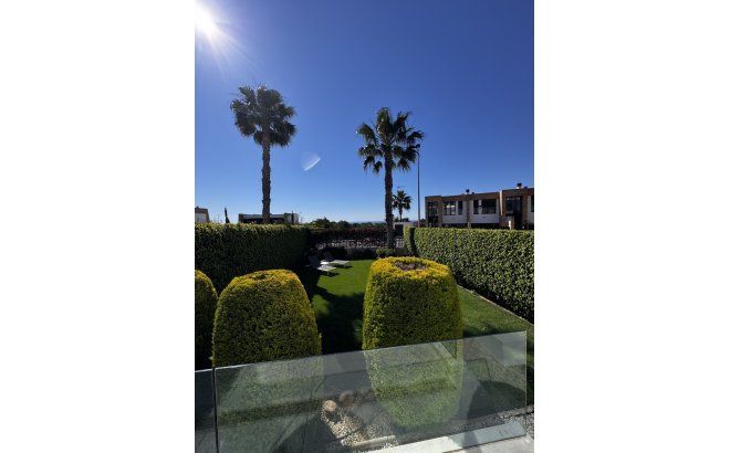 Resale - Dúplex -
Orihuela Costa - Costa Blanca