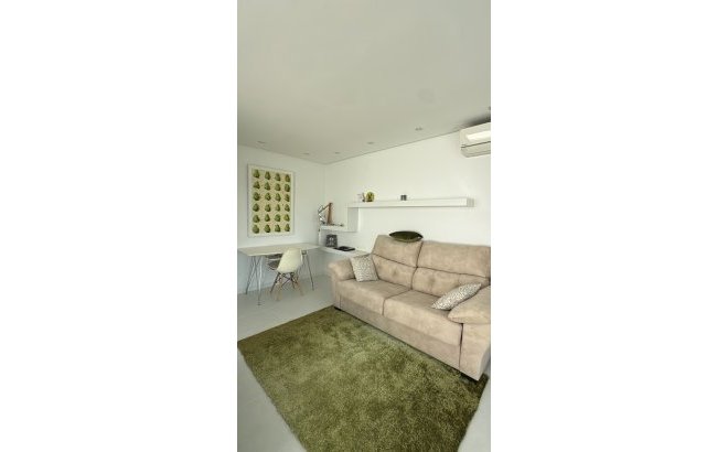 Resale - Dúplex -
Orihuela Costa - Costa Blanca