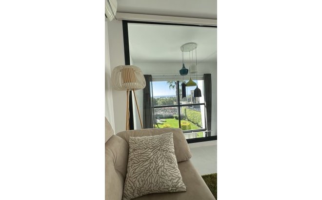 Resale - Dúplex -
Orihuela Costa - Costa Blanca