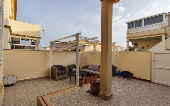 Resale - Bungalow -
Orihuela Costa - Playa Flamenca