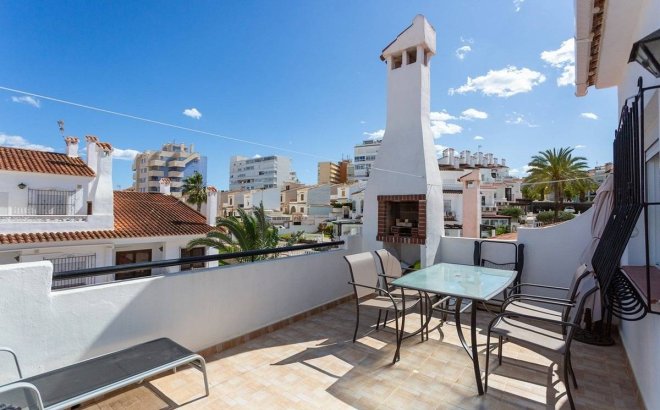 Resale - Villa -
Torrevieja - La Mata