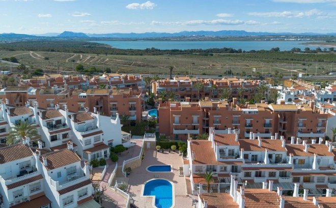 Resale - Villa -
Torrevieja - La Mata