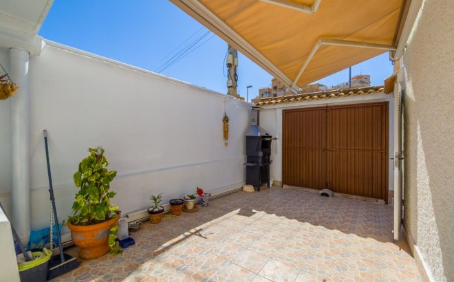 Resale - Town House -
Torrevieja - Nueva Torrevieja