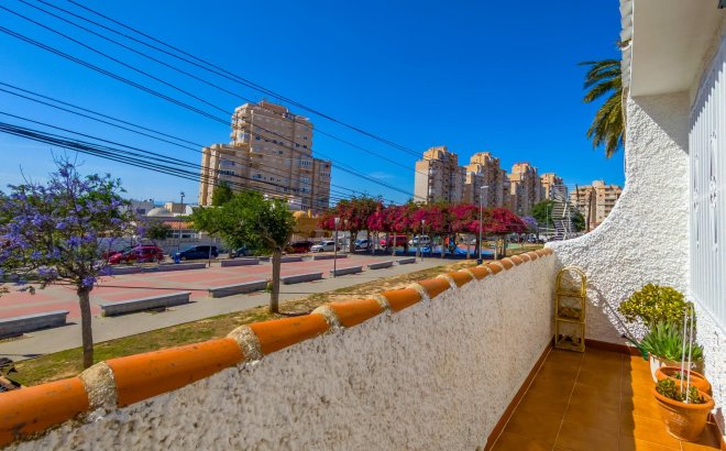 Resale - Town House -
Torrevieja - Nueva Torrevieja