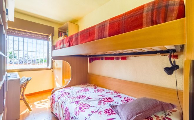 Resale - Town House -
Torrevieja - Nueva Torrevieja