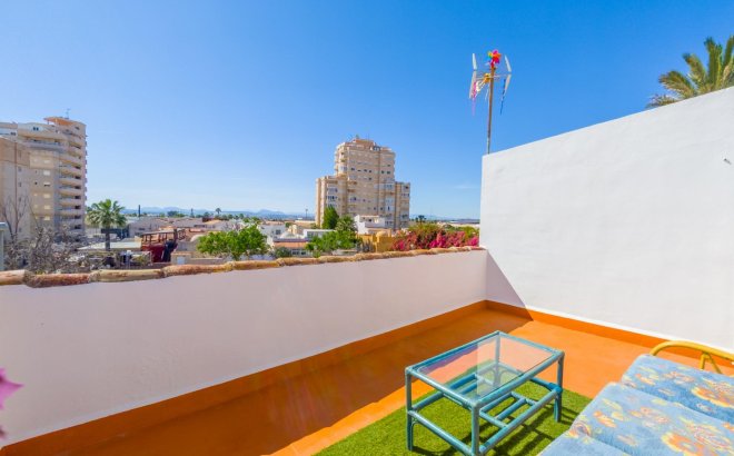 Resale - Town House -
Torrevieja - Nueva Torrevieja