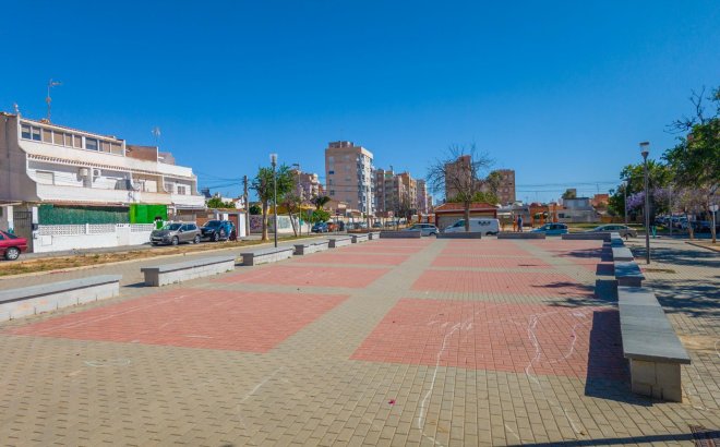Resale - Town House -
Torrevieja - Nueva Torrevieja