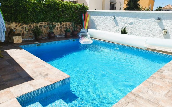 Resale - Villa -
San Miguel de Salinas - Inland