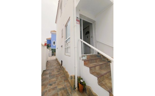 Resale - Villa -
San Miguel de Salinas - Inland