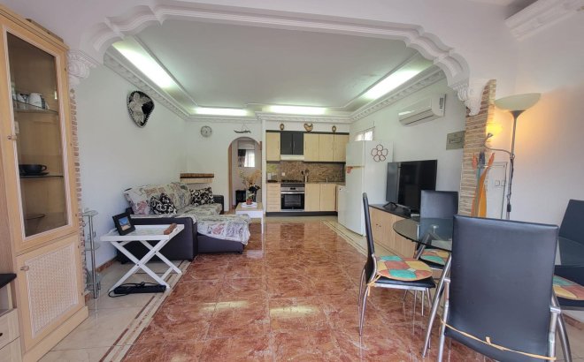 Resale - Town House -
Torrevieja - El Chaparral