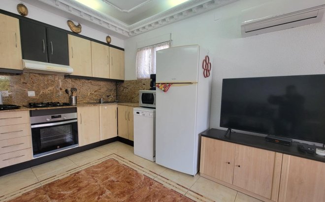 Resale - Town House -
Torrevieja - El Chaparral