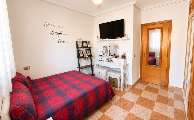 Resale - Apartment -
Cabo Roig - Costa Blanca