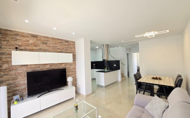 Herverkoop - Villa -
Ciudad Quesada - Costa Blanca