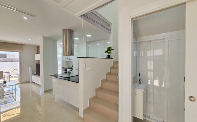 Herverkoop - Villa -
Ciudad Quesada - Costa Blanca