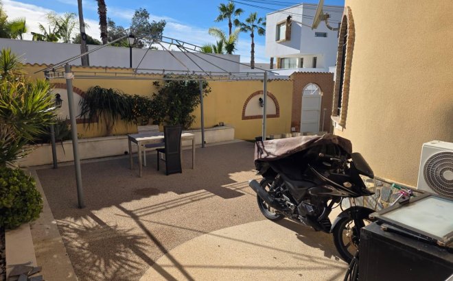 Revente - Villa -
Orihuela Costa - Villamartín-las Filipinas