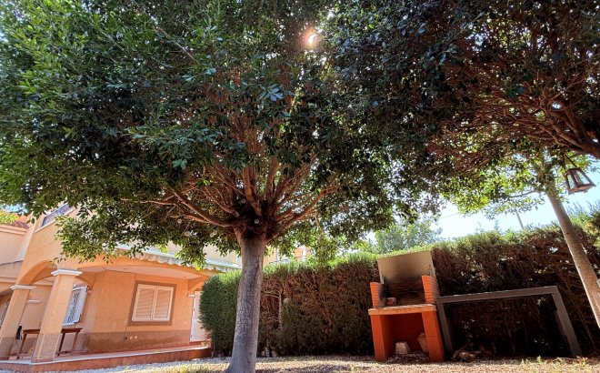 Herverkoop - Town House -
Mil Palmeras - Costa Blanca