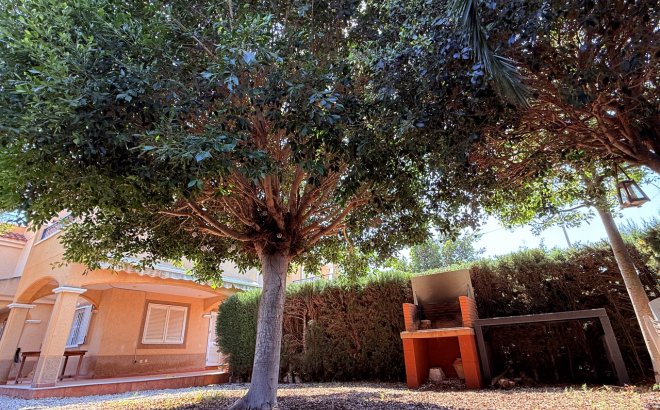 Herverkoop - Town House -
Mil Palmeras - Costa Blanca