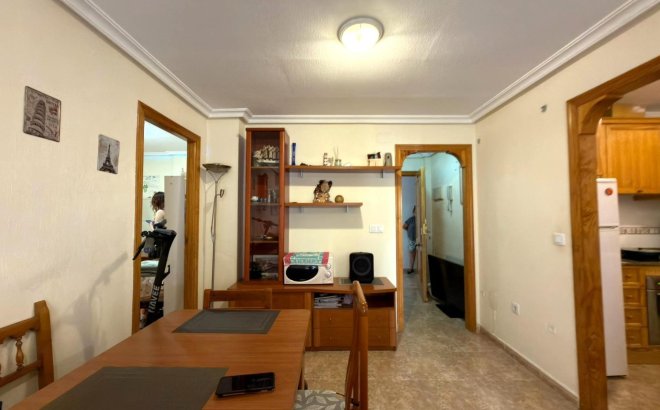 Herverkoop - Appartement -
Torrevieja - Curva Del Palangre