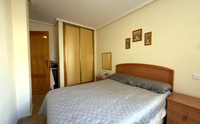 Herverkoop - Appartement -
Torrevieja - Curva Del Palangre