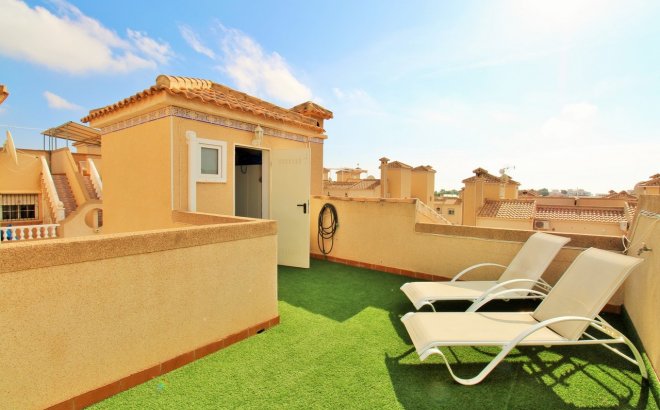 Revente - Town House -
Villamartin - Costa Blanca
